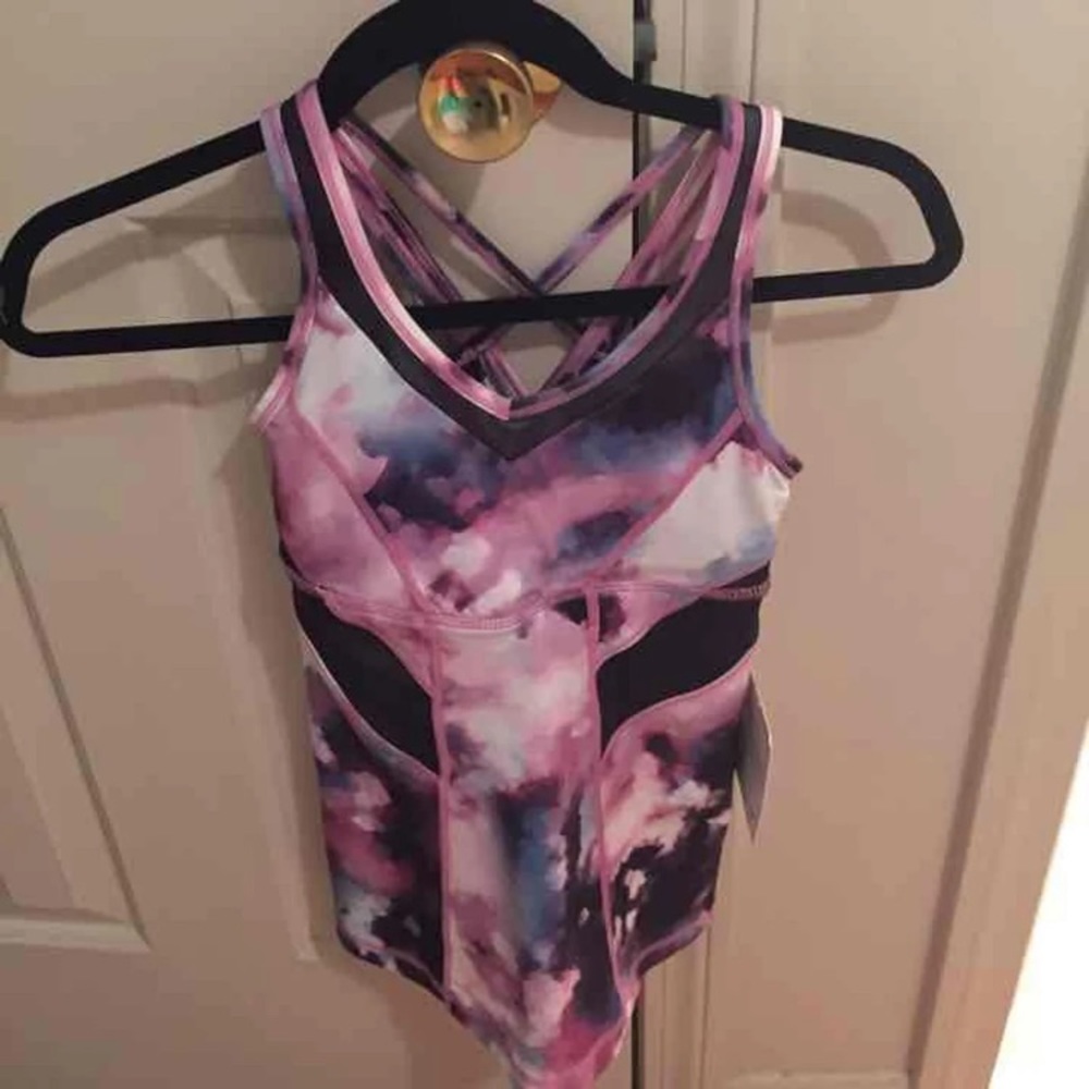Lulu lemon tank
